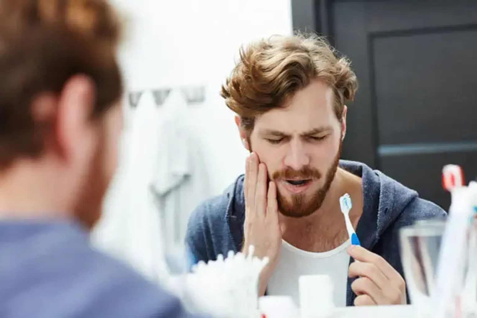 Alasan untuk Mengunjungi Periodontis