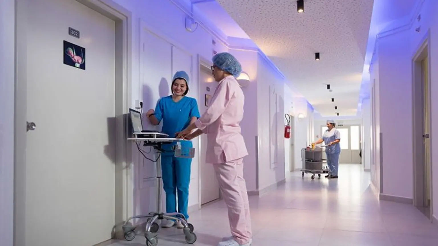 Teri va suyaklarning erotik fotosuratlari