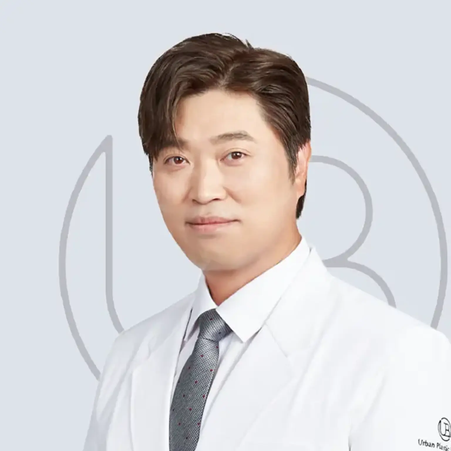 Dr. Lee Jeong Min