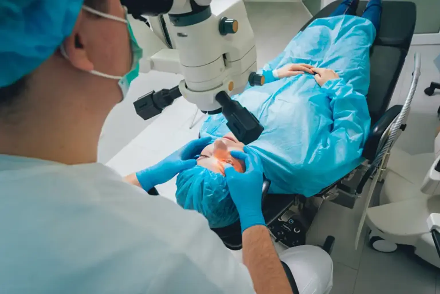 Vitrectomy and Vitreoretinal Surgery