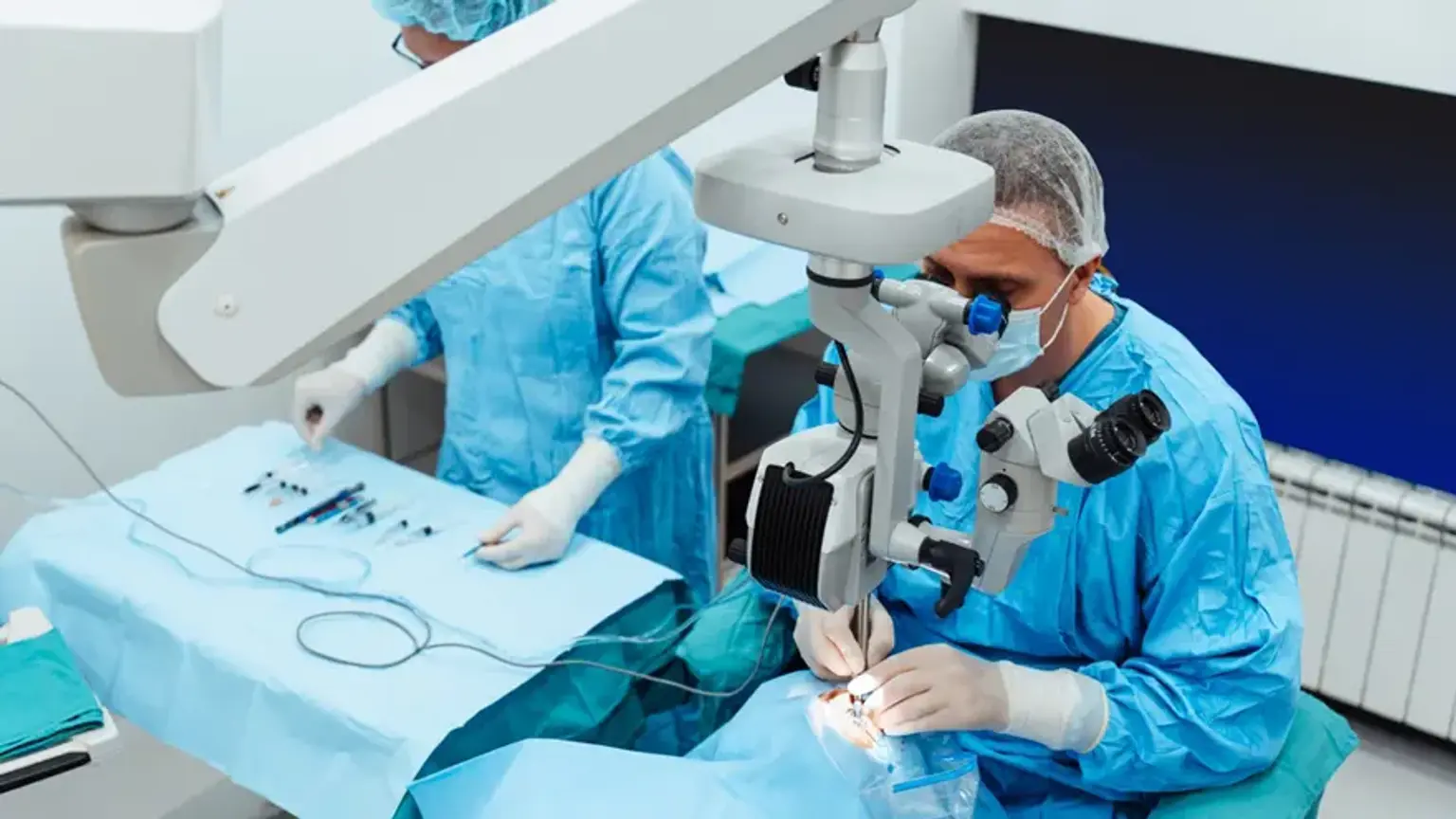 Advanced LASEK Procedures