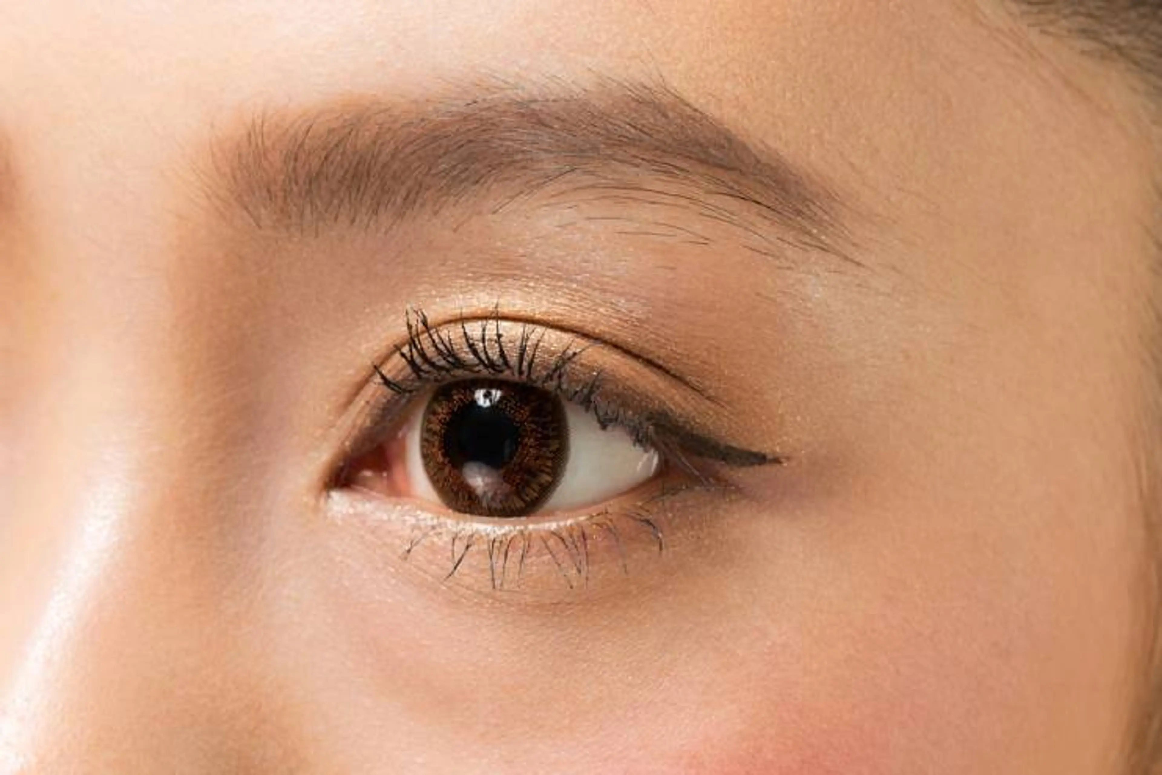 Non-Incisional Double Eyelid
