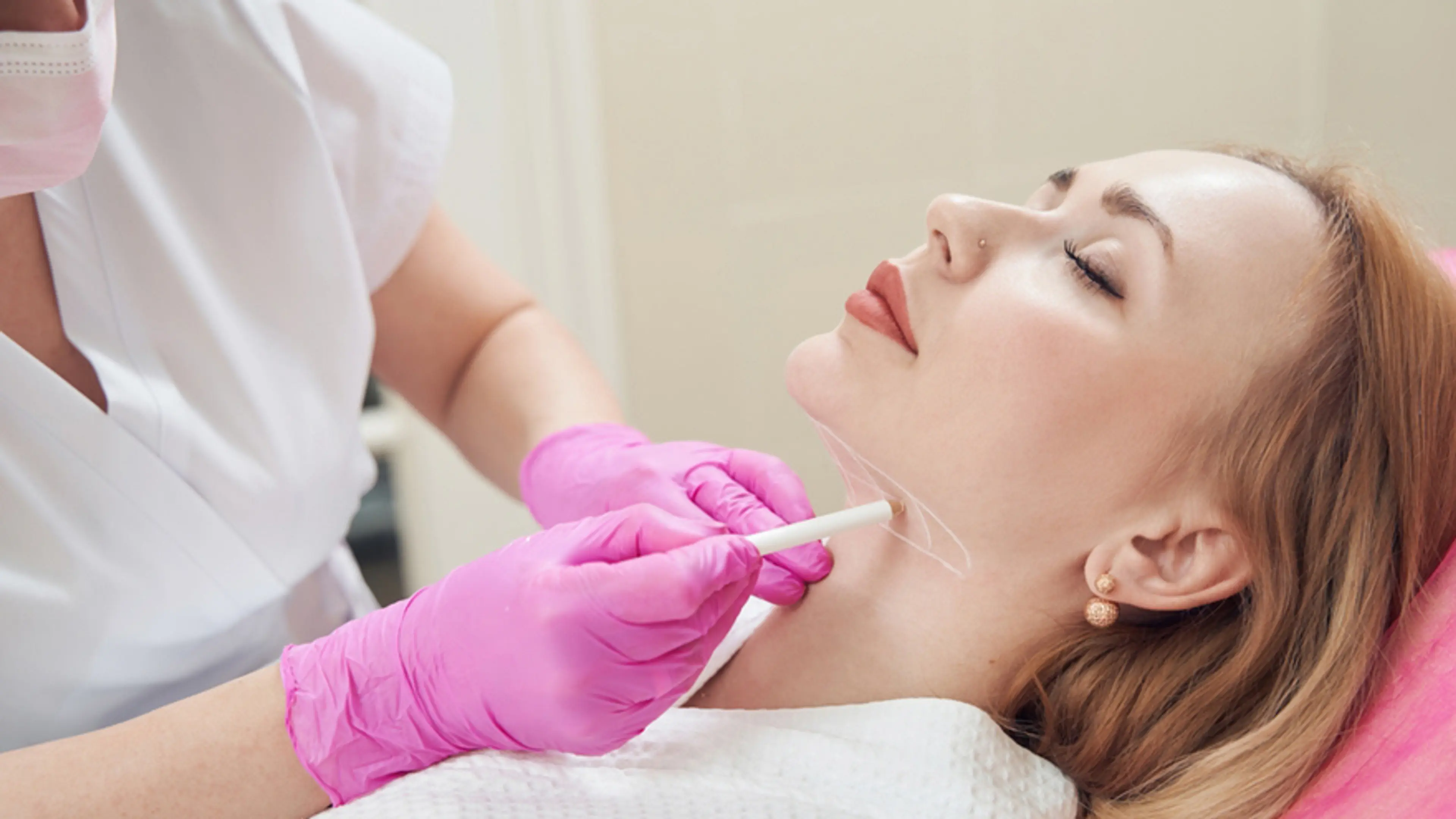 什么是颈部拉皮手术？