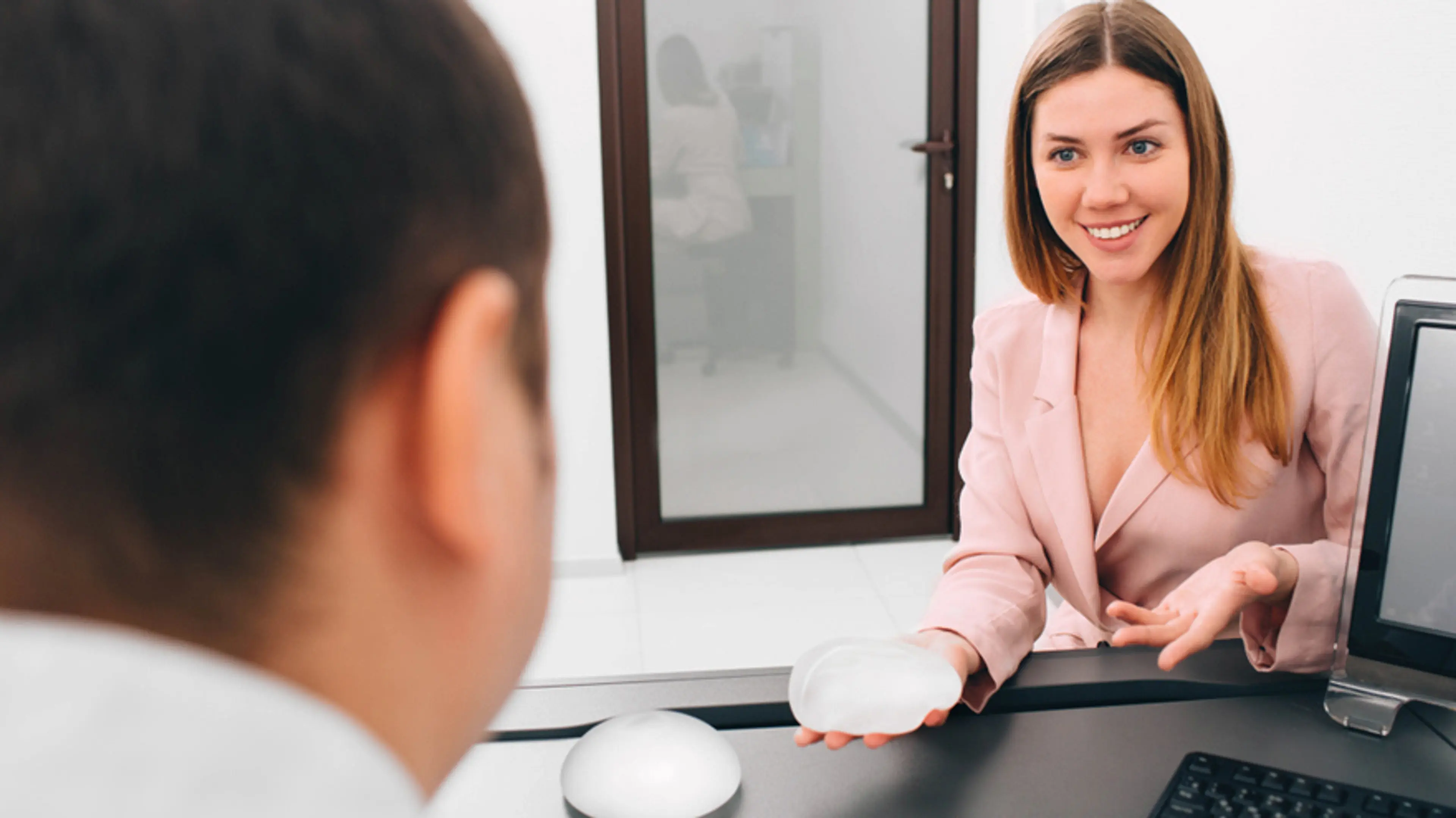 乳房提升手术咨询