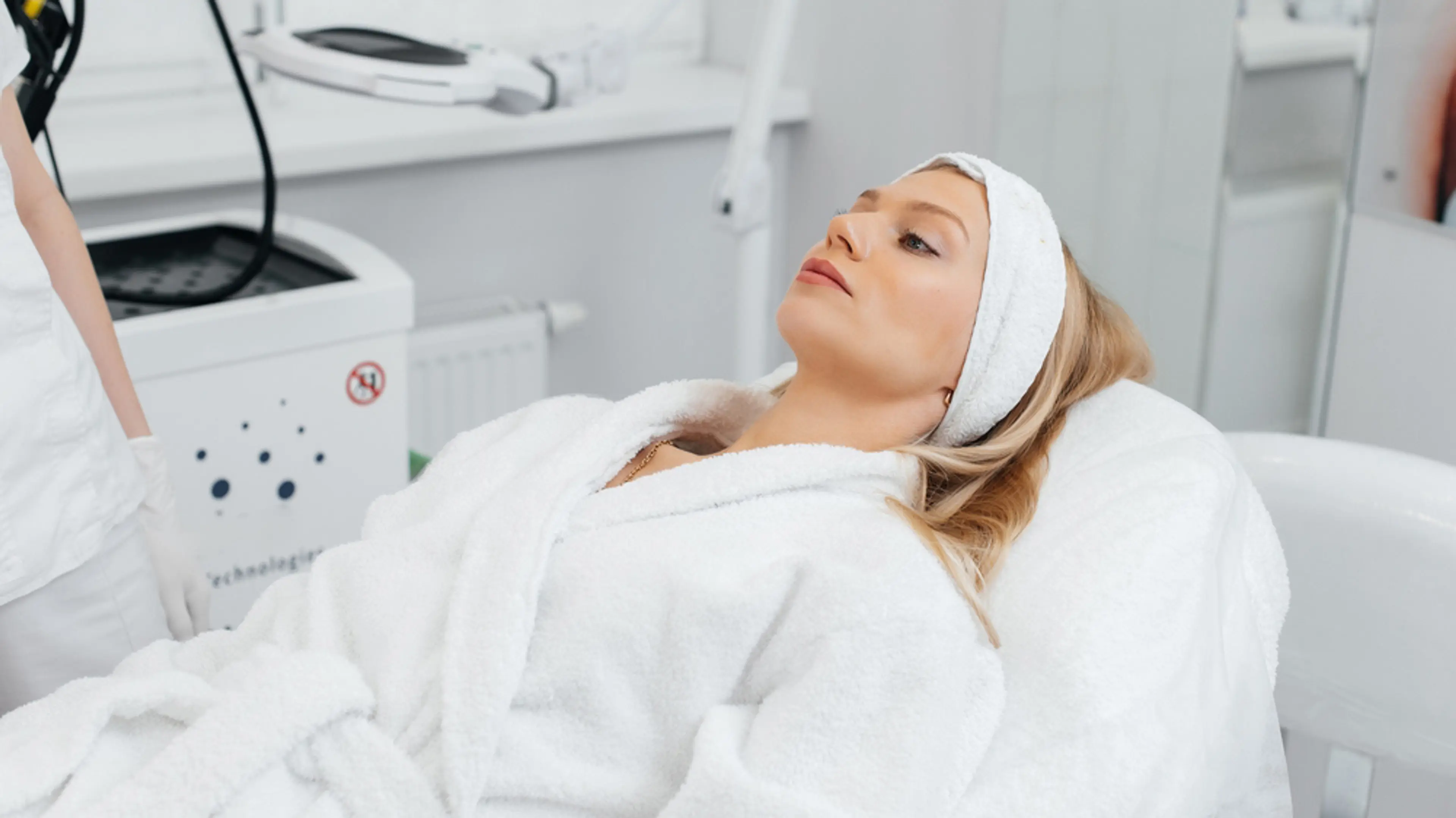 AirJet Facial
