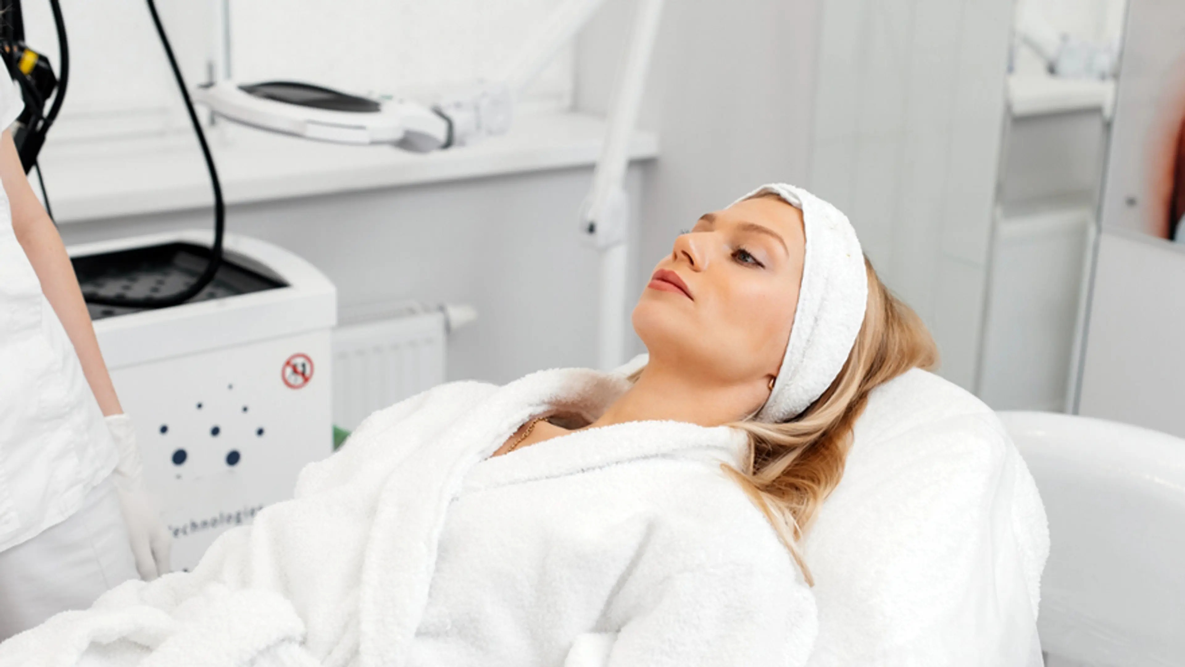 Xerf RF Skin Tightening