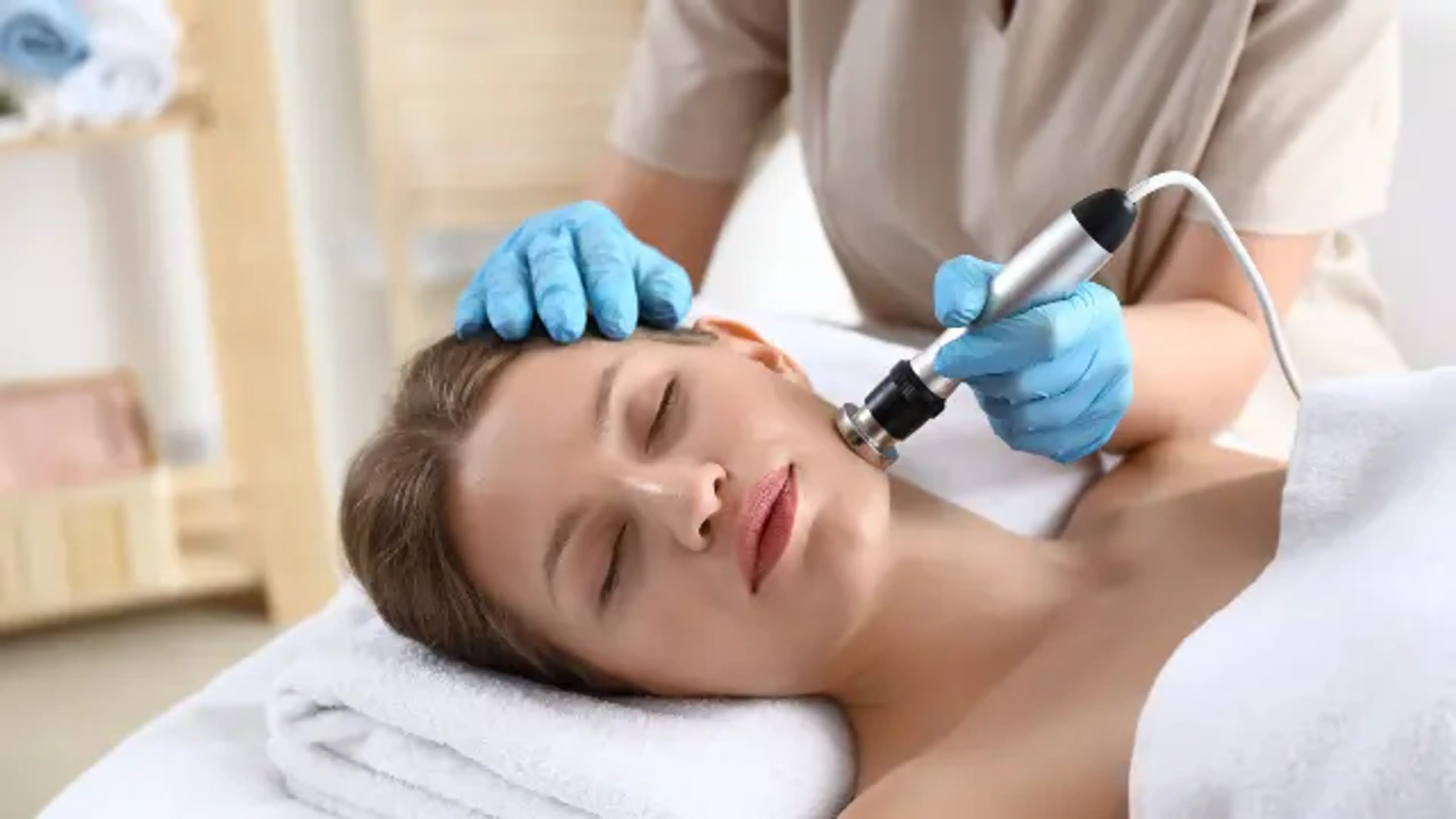 Non surgical facial lifting treatment using advanced device for skin rejuvenation and collagen stimulation