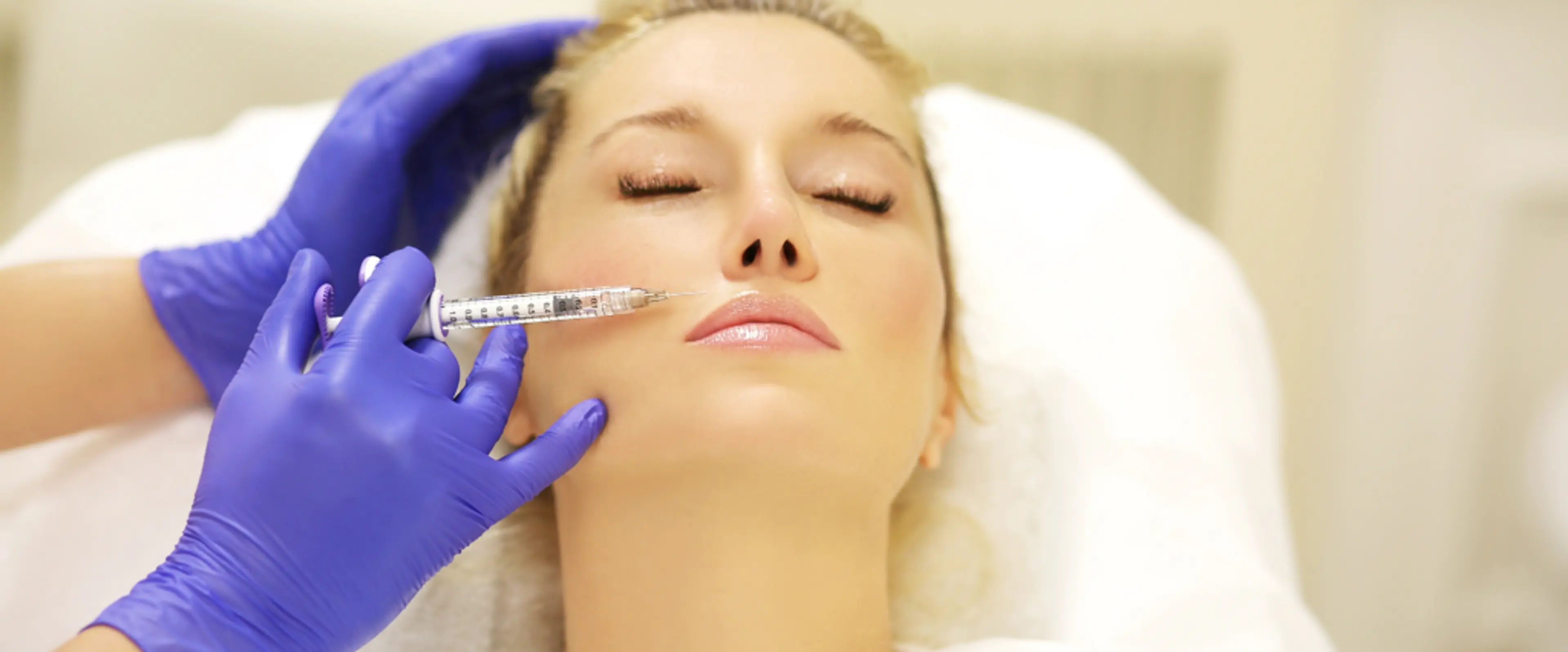 Skin Booster Injection Seoul: Rejuran & Profhilo at Eun Skin Clinic - 2026