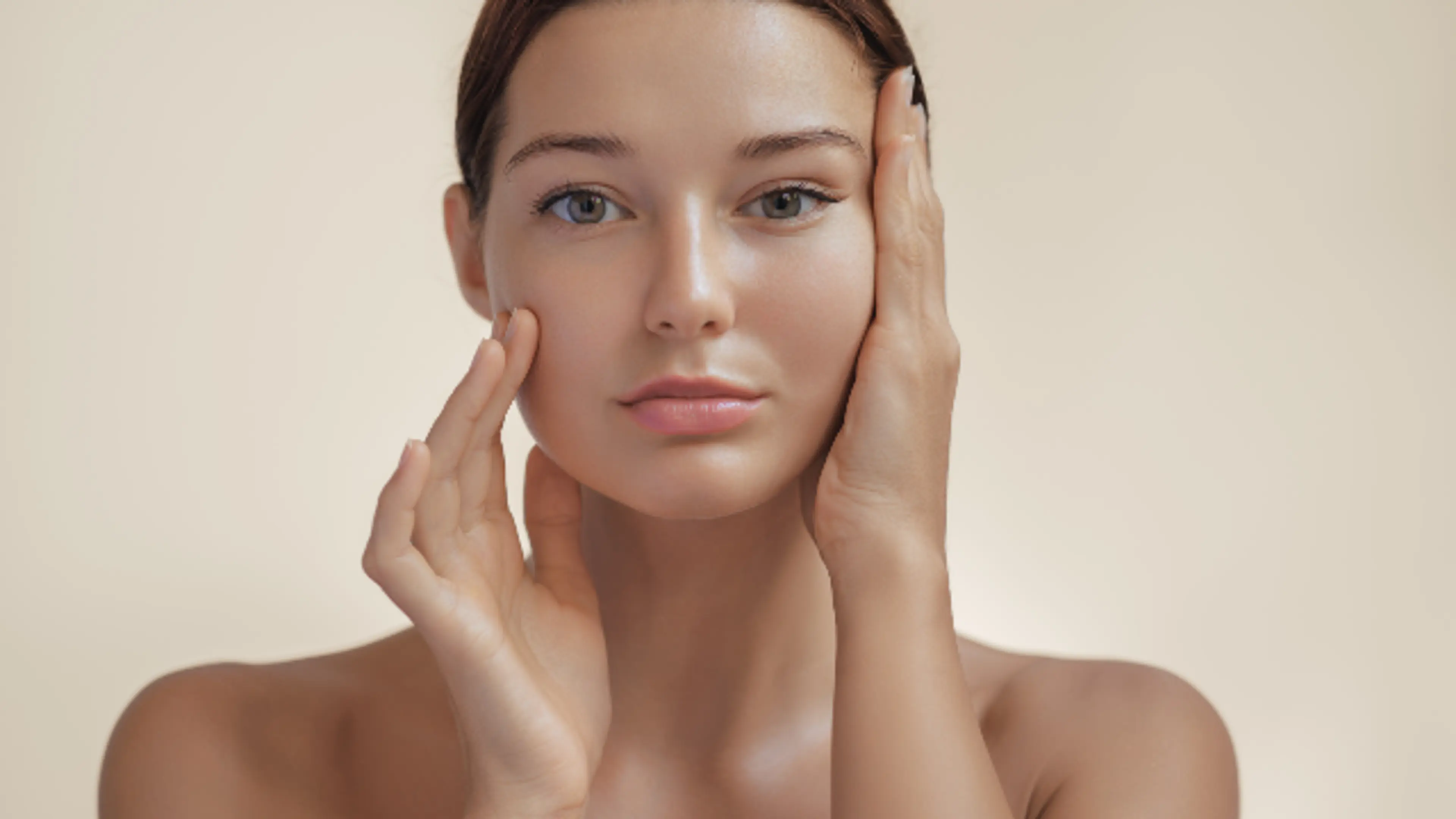Phẫu thuật Căng da mặt (Facelift Surgery)