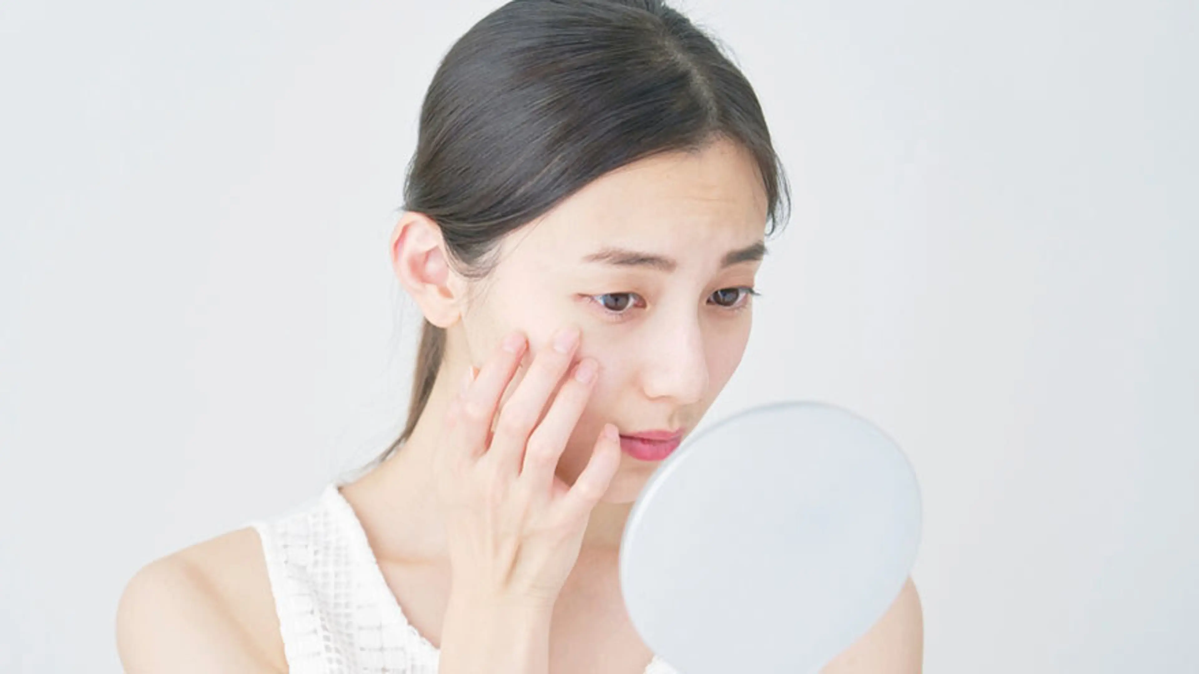 How to Treat Acne and Dark Spots Together