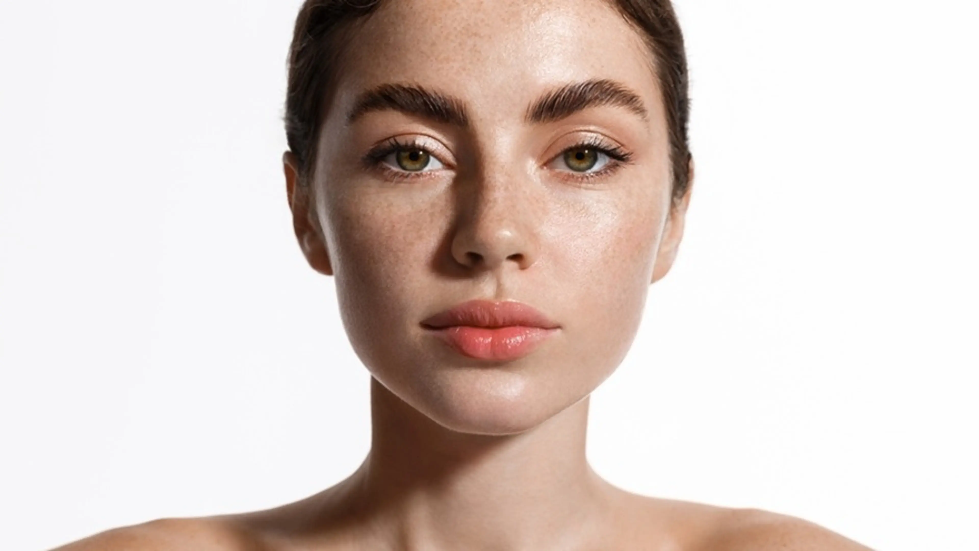 Articles | Top 5 Clinics Treatments for Freckles and Sun Spots