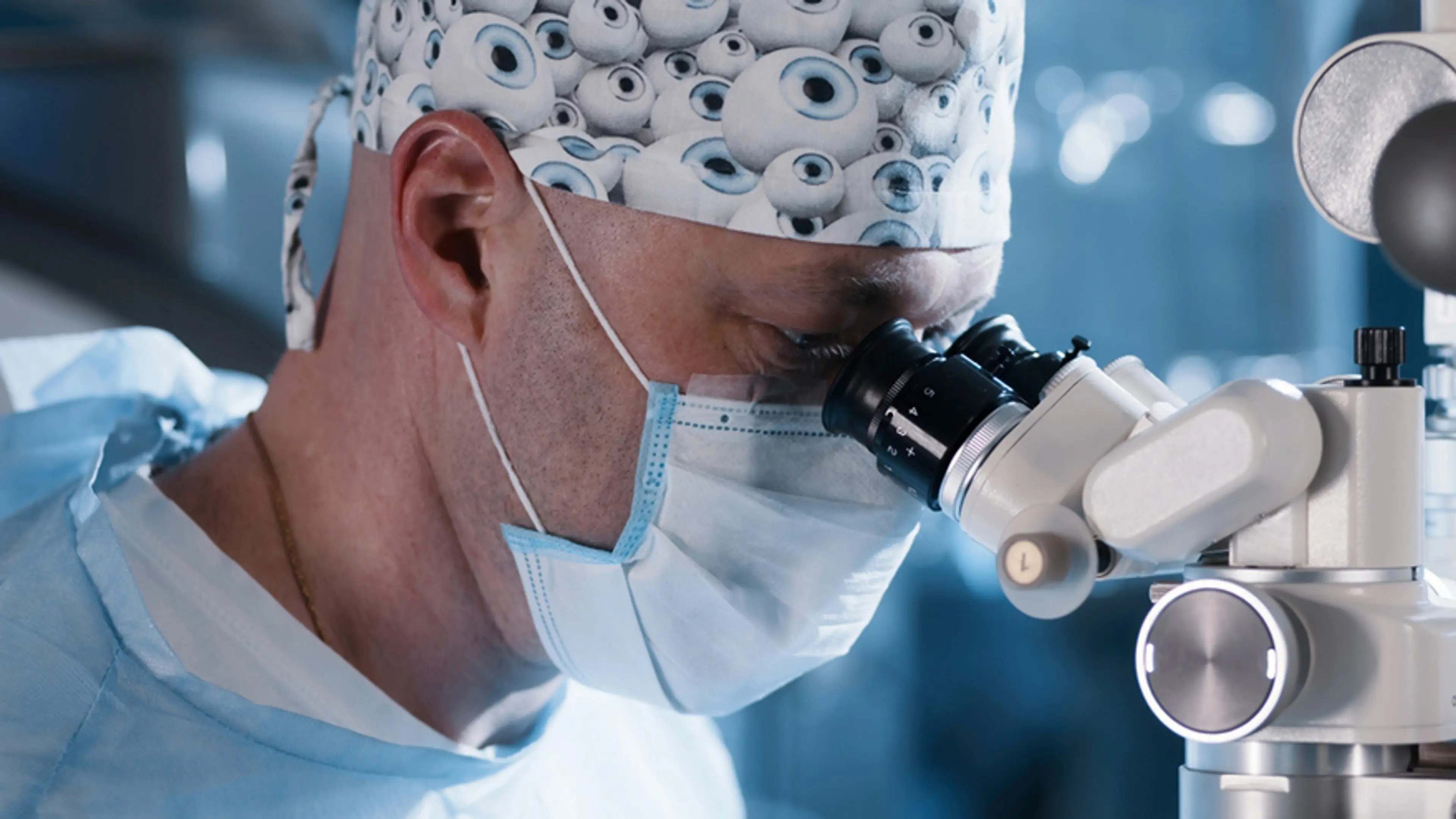 Avedro KXL инээмсэглэл